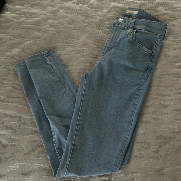 Levi’s Skinny Jeans - Picture 3 of 3